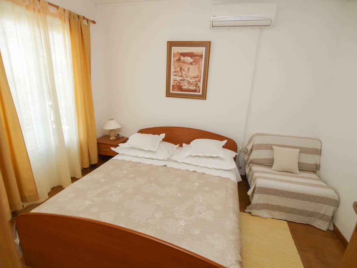 Apartments Jadranka Tučepi Esterno foto