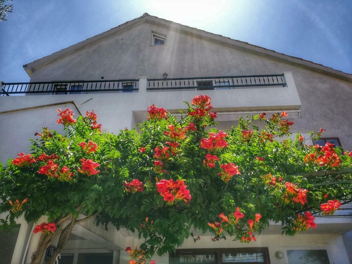 Apartments Jadranka Tučepi Esterno foto