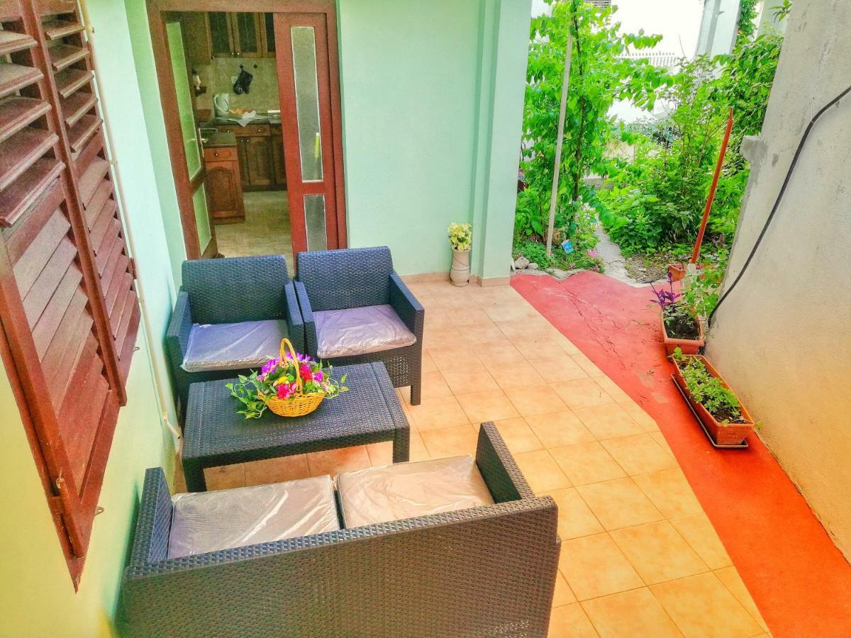 Apartments Jadranka Tučepi Esterno foto