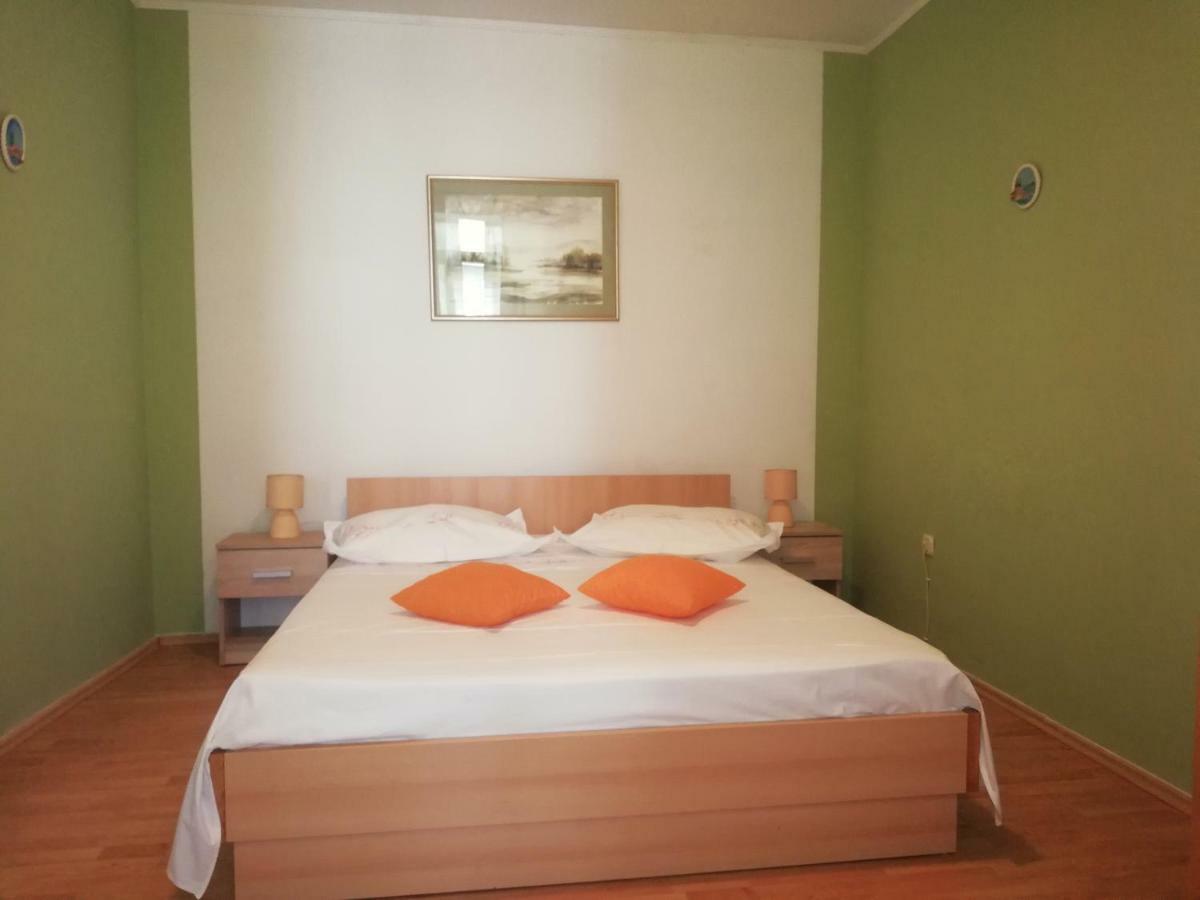 Apartments Jadranka Tučepi Esterno foto